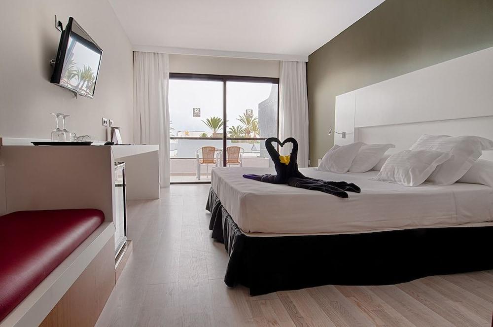 R2 Romantic Fantasia Dreams & Suites Hotel (Adults Only) Тарахалехо Екстер'єр фото