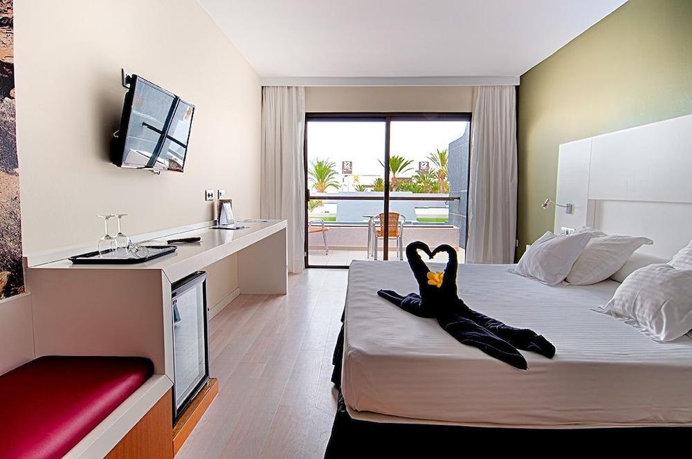 R2 Romantic Fantasia Dreams & Suites Hotel (Adults Only) Тарахалехо Екстер'єр фото
