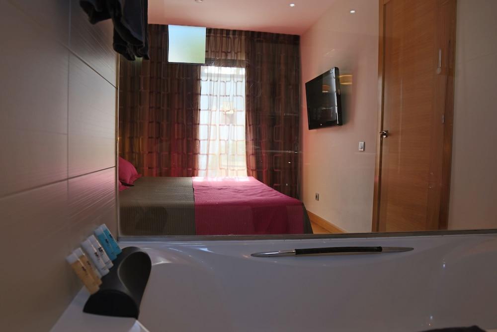 R2 Romantic Fantasia Dreams & Suites Hotel (Adults Only) Тарахалехо Екстер'єр фото